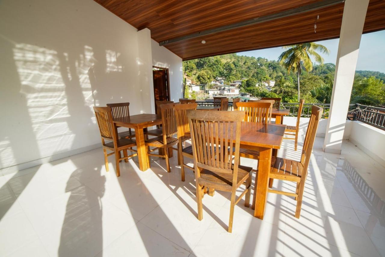 Oyo 555 Villa Dasuni Kandy Ngoại thất bức ảnh